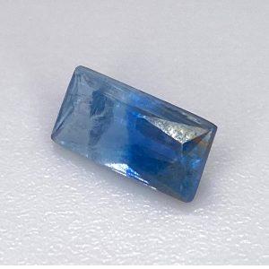 0.60 ct BI COLOR BLUE APATITE  -  BRAZIL