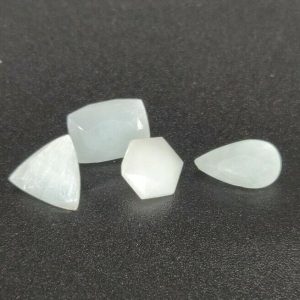 Lot 4 pc 7.10 ct BRUCITE  -  RUSSIA