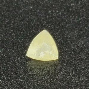 0.32 ct ADAMITE  -  MEXICO