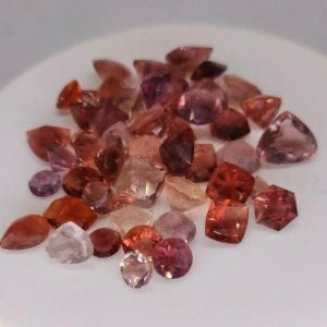 VALUE LOT 57.95 ct HEAT COLOR CHANGE FLUORITE  -  ETHIOPIA