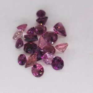 LOT 20 pc 7.00 ct RHODOLITE GARNET  -  BRAZIL