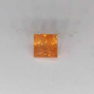 0.80 ct SPESSARTITE GARNET  -  BRAZIL
