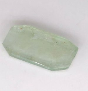 1.05 ct 2000 YEAR OLD ROMAN GLASS  -  ISRAEL