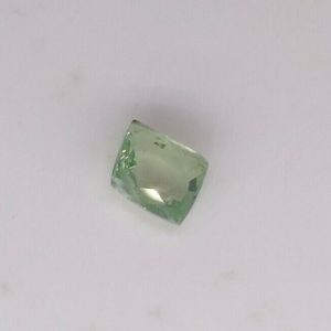 0.48 ct HIDDENITE  -  USA