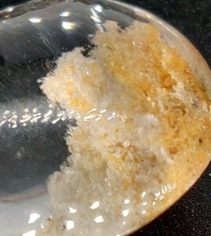 45.05 ct QUARTZ WITH UNIDENTIFIED INCLUSIONS  -  BRAZIL