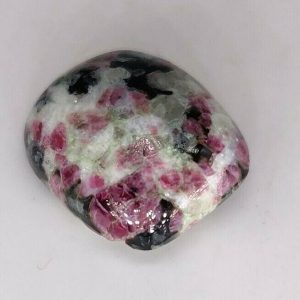 3.85 ct KAKORTOKITE  -  GREENLAND