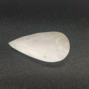 15.00 ct MONTICELLITE  -  CANADA