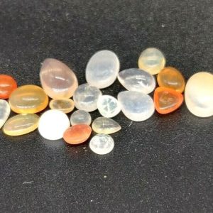 GREAT VALUE LOT 8.60 ct WELO OPAL CABS  -  ETHIOPIA