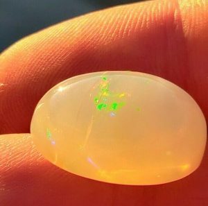 16.00 ct SPECTACULAR CONTRA LUZ WELO OPAL  -  ETHIOPIA