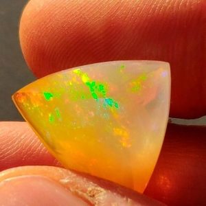 12.30 ct SPECTACULAR CONTRA LUZ WELO OPAL -  ETHIOPIA