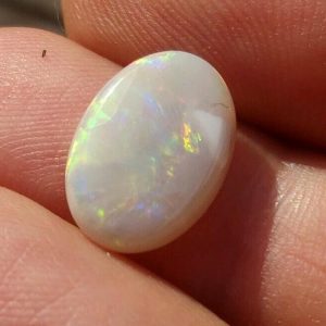 2.66 ct BRIGHT MULTI COLOR FLASHES SOLID GREY OPAL  - AUSTRALIA