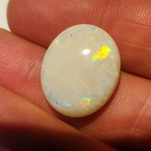 12.58 ct MULTICOLOR ROLLIG FLASH SOLID OPAL   -  AUSTRALIA