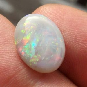 3.85 ct BRIGHT MULTI COLOR FLASHES SOLID GREY OPAL  -  AUSTRALIA