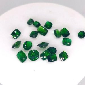 GREAT VALUE LOT 19 pcs 13.40 ct CHROME TOURMALINE  -  TANZANIA
