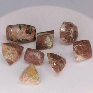 8 pc 31.80 ct WICKENBURGITE  -  USA