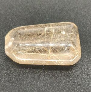 35.15 ct QUARTZ WITH RUTILE NEEDLES RUTILE  -  BRAZIL