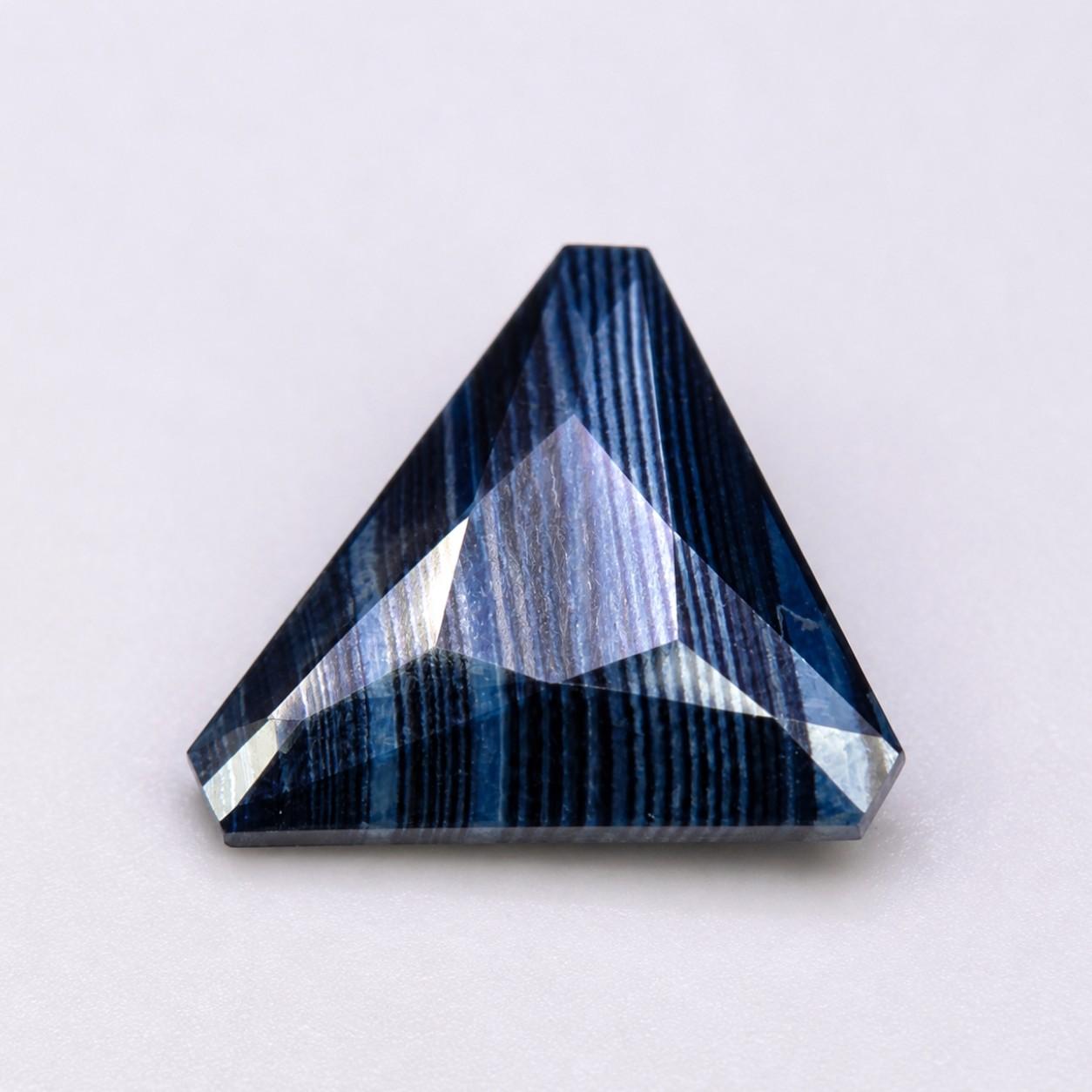 903F1A3D-4A2C-4F85-8BCA-7DF1EBF3E283