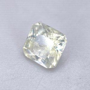 0.70 ct FORSTERITE - MYANMAR