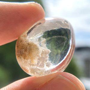 45.05 ct QUARTZ WITH UNIDENTIFIED INCLUSIONS  -  BRAZIL