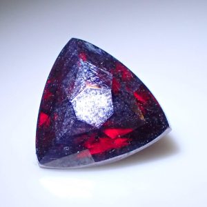 3.80 ct  CUPRITE  -  NAMIBIA