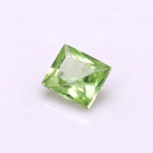 0.26 ct PERIDOT  -  MYANMAR