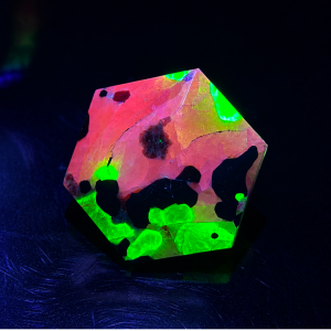 7.87 ct TriGem Franklinite Willemite Zincite - USA