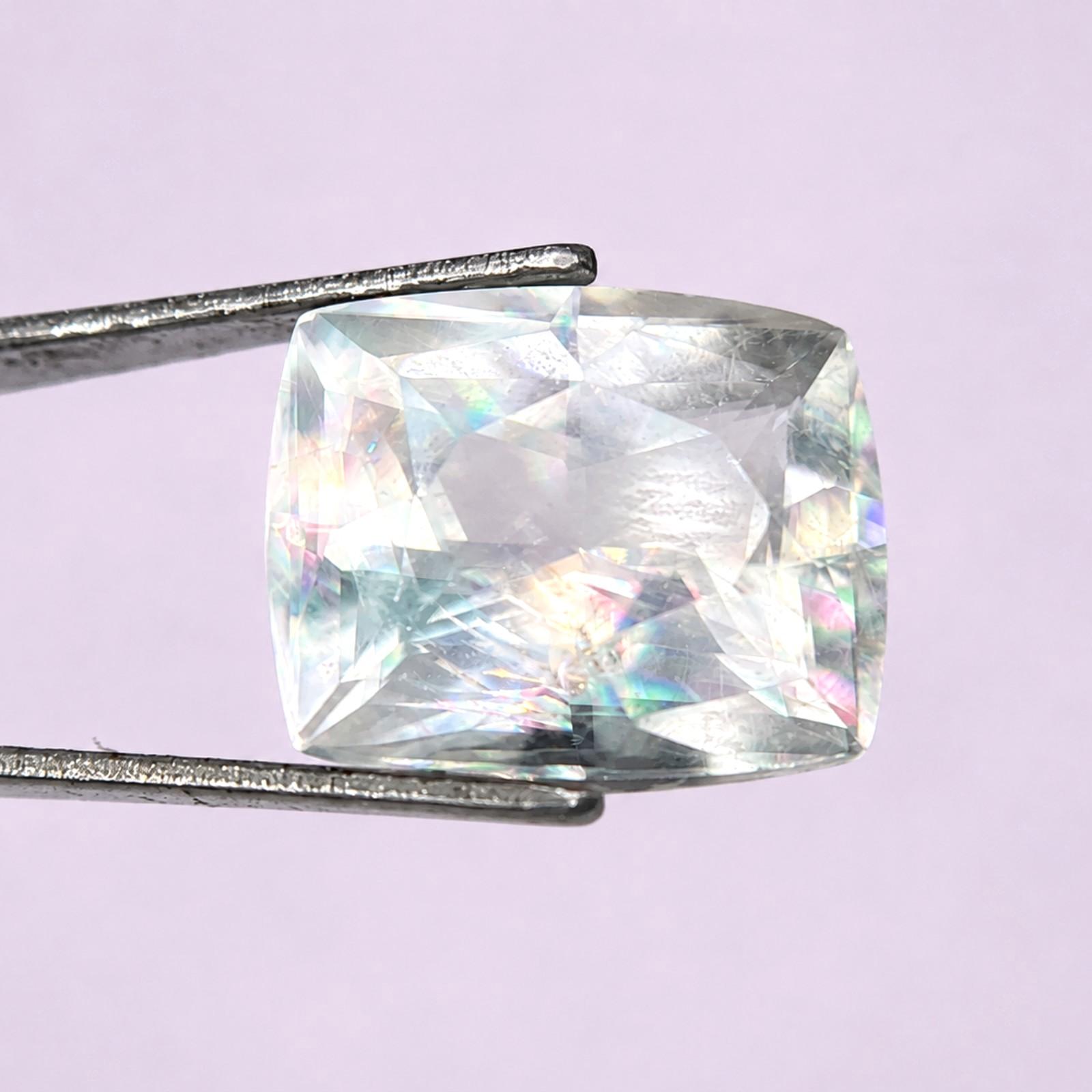 5.57 ct CALCITE  -  KAZAKHSTAN