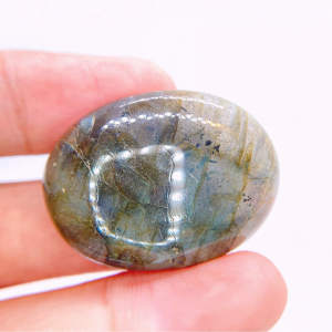 85.30 ct LABRADORITE  -  MADAGASCAR