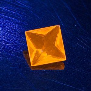 HACKMANITE UV CALIBRATED 2.5 x 2.5  -  PAKISTAN