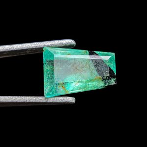 1.25 ct EMERALD w TREMOLITE - COLOMBIA