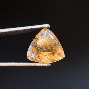 0.93 ct COLOR CHANGE PETALITE  -  MYANMAR