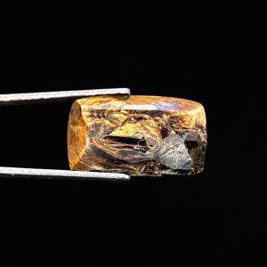 4.75 ct PHLOGOPITE  -  MYANMAR
