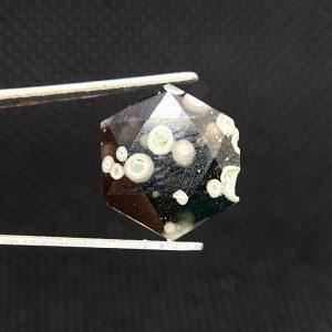 3.30 ct OBSIDIAN WITH ULVOSPINEL  -  ITALY