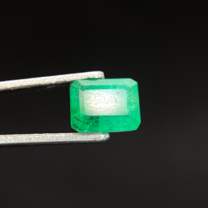 0.60 ct EMERALD  -  BRAZIL