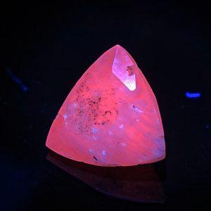 1.75 ct KUTHNAHORITE UV -  USA