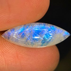 7.85 ct BLUE MOONSTONE - INDIA